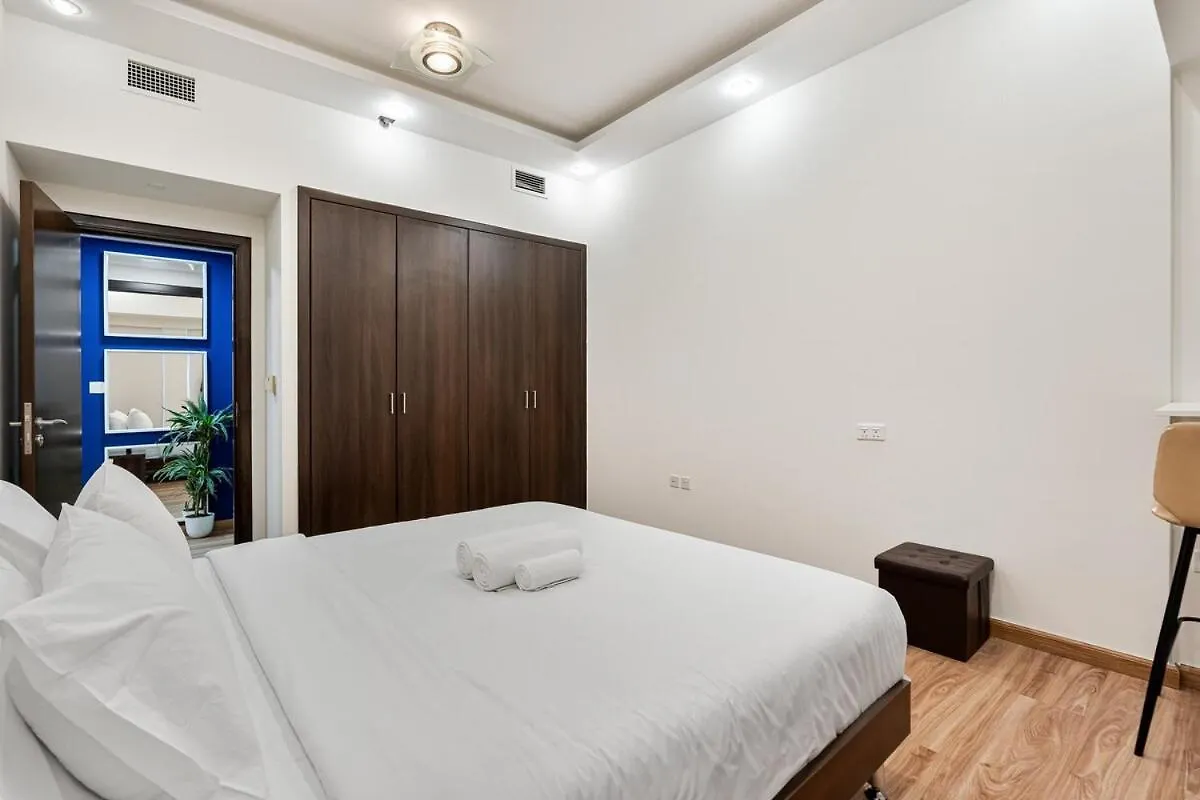 Lux 1 Bedroom Getaway With Stunning Views, Pool And Gym Dubai