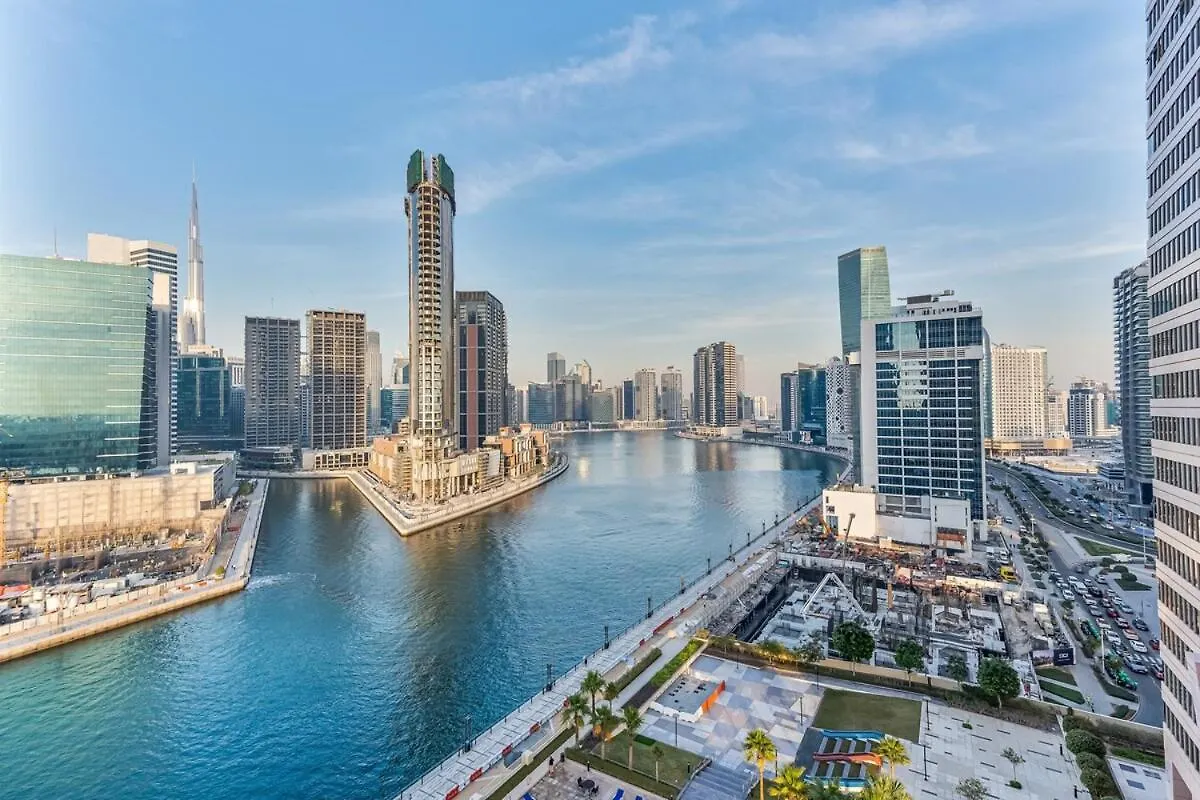 Lux 1 Bedroom Getaway With Stunning Views, Pool And Gym Dubai United Arab Emirates