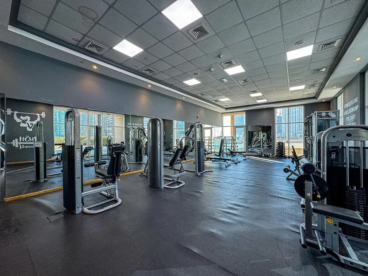 Lux 1 Bedroom Getaway With Stunning Views, Pool And Gym Dubai Apartment